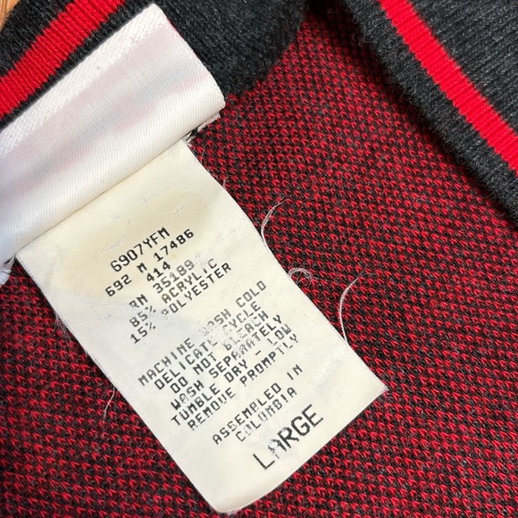 Vintage 1980’s Fire Island, long sleeve red/gray checkered knit sweater. Size L. - Picture 9 of 17